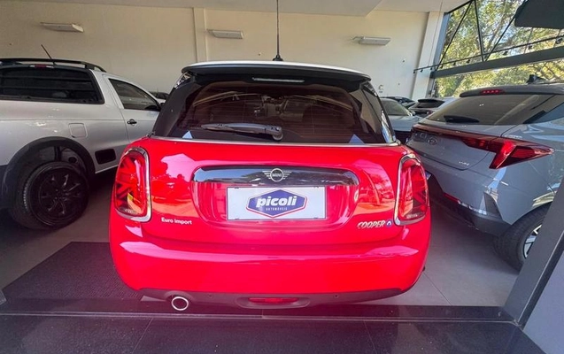 imagem-https://www.socarrao.com.br/sc-vehicle-images-prod/2871520/1786395116550-8318645_3_B_dffc04237b.jpeg