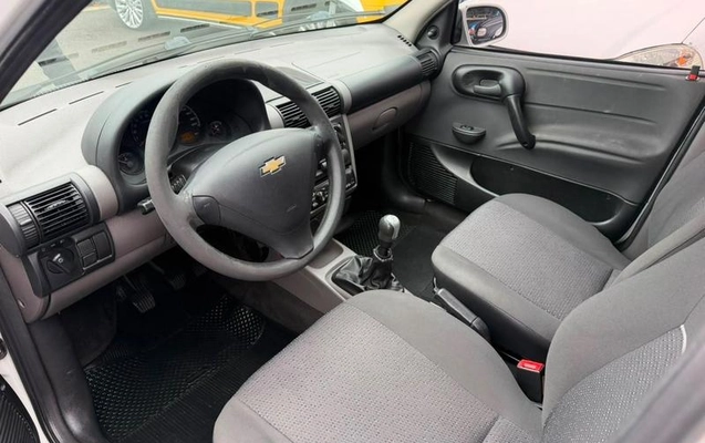imagem-https://www.socarrao.com.br/sc-vehicle-images-prod/2871591/1787777398532-8308589_13_B_a14c385142.jpeg