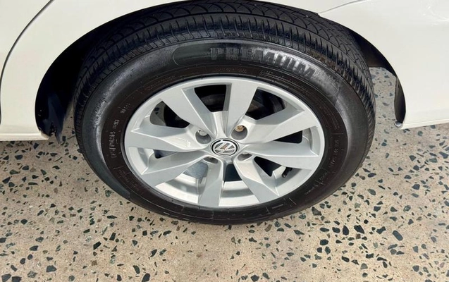 imagem-https://www.socarrao.com.br/sc-vehicle-images-prod/2871749/1785172977629-8220560_6_B_29dd7b84ad.jpeg