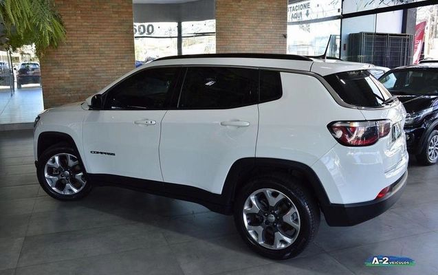 imagem-https://www.socarrao.com.br/sc-vehicle-images-prod/2871775/1790096167749-8318861_7_B_b56ad837d6.jpeg