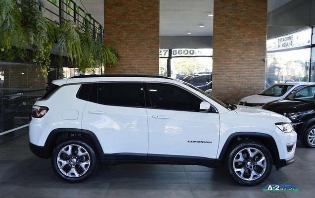 imagem-https://www.socarrao.com.br/sc-vehicle-images-prod/2871775/1790096167751-8318861_7_B_960907f979.jpeg