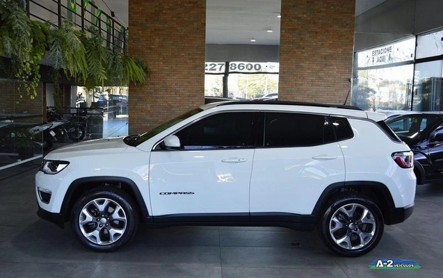 imagem-https://www.socarrao.com.br/sc-vehicle-images-prod/2871775/1790096167754-8318861_8_B_1fef4d8798.jpeg