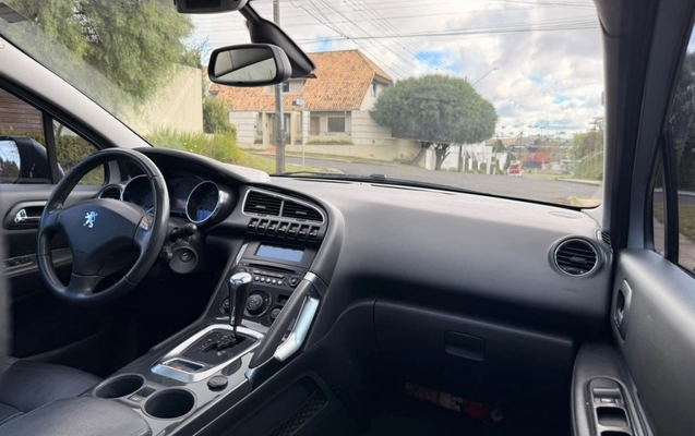 imagem-https://www.socarrao.com.br/sc-vehicle-images-prod/2871776/1785173096836-6_022432.jpg