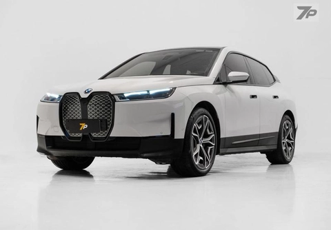 Bmw iX 2023 Branco — foto 1 de 3
