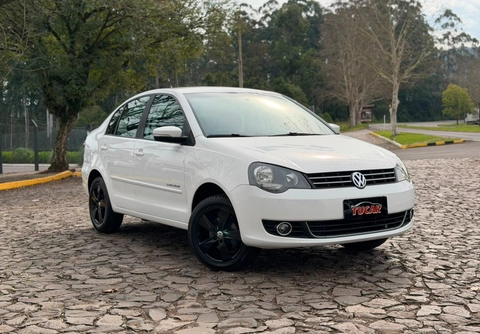 Volkswagen Polo 2014 Branco — foto 1 de 3