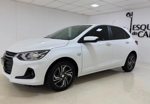 Chevrolet Onix 2024 Branco — foto 1 de 3