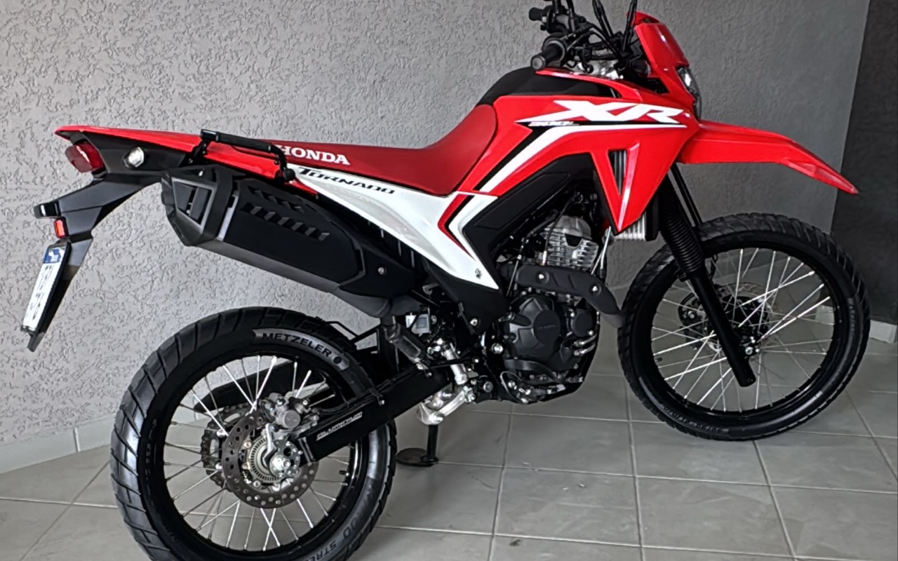 imagem-https://www.socarrao.com.br/sc-vehicle-images-prod/2872347/1786975919713-V2hhdHNBcHAgSW1hZ2UgMjAyNi0wOC0xNSBhdCAxNC41MS41NC5qcGVn.jpeg