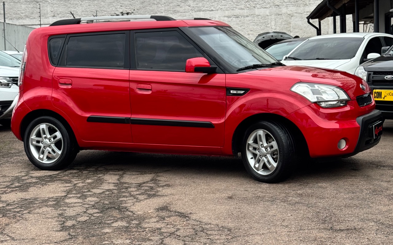 Kia SOUL 2010 Vermelho — foto 1 de 3
