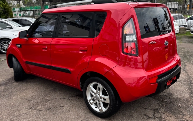 imagem-https://www.socarrao.com.br/sc-vehicle-images-prod/2872503/1785176858175-SU1HXzczMzguanBlZw.jpeg