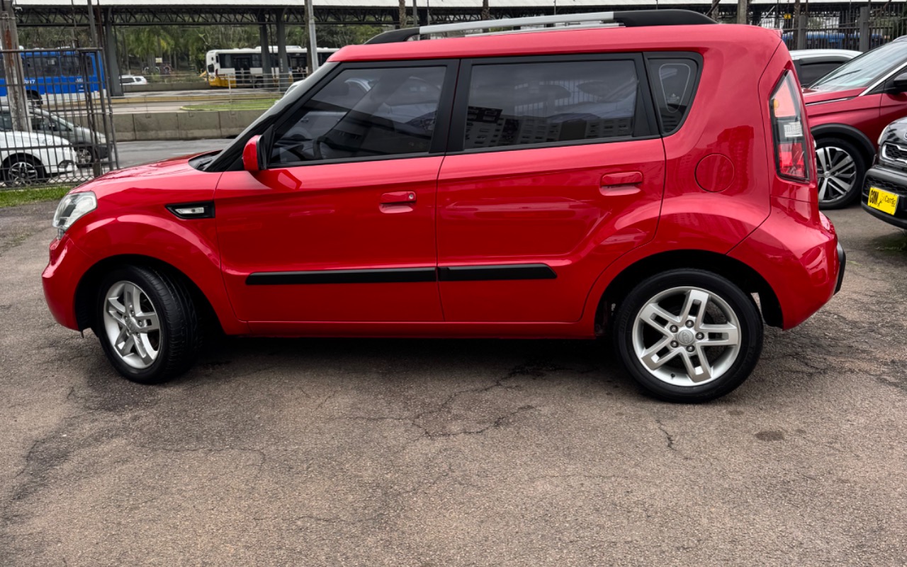 imagem-https://www.socarrao.com.br/sc-vehicle-images-prod/2872503/1785176858659-SU1HXzczMzcuanBlZw.jpeg