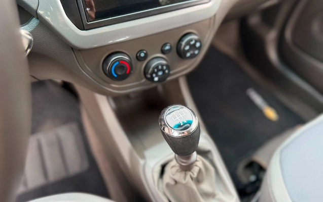 imagem-https://www.socarrao.com.br/sc-vehicle-images-prod/2872536/1785177150311-285ead73-4fb6-4676-8abb-8011a6e67f04.jpg