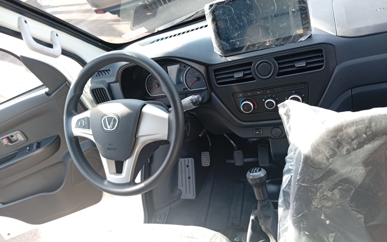 imagem-https://www.socarrao.com.br/sc-vehicle-images-prod/2872655/1785177898483-MTc4NTE3Nzc2NTE3NDY0NDE4NzkzNjc3NzU3OTcwMTIuanBn.jpg