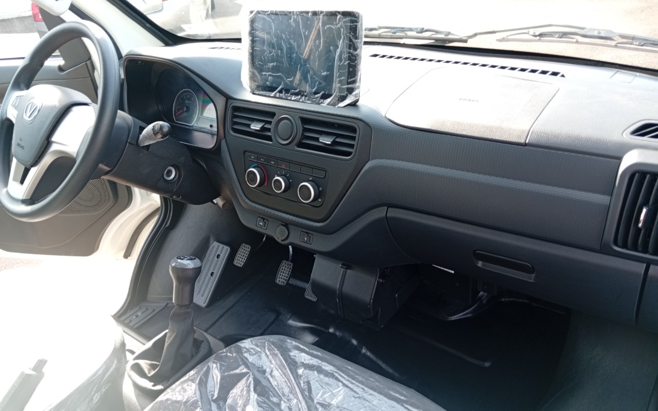 imagem-https://www.socarrao.com.br/sc-vehicle-images-prod/2872655/1785177898592-MTc4NTE3Nzc5Njk4ODY3MzAwMjI0NTgzMzIwNTIwMDAuanBn.jpg