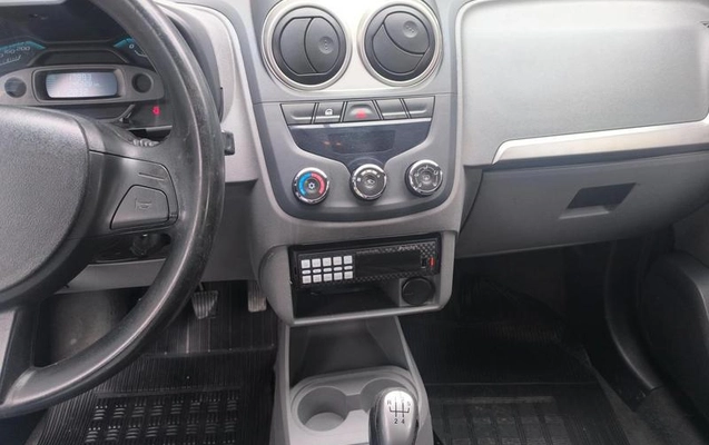 imagem-https://www.socarrao.com.br/sc-vehicle-images-prod/2872905/1786373563533-8319612_14_B_af21b21fc4.jpeg