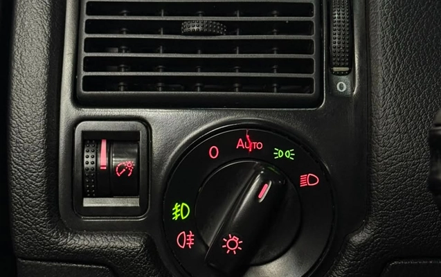 imagem-https://www.socarrao.com.br/sc-vehicle-images-prod/2873037/1785179939510-7ecb2857-c69b-4c49-98ae-e4b4419a7729.jpg
