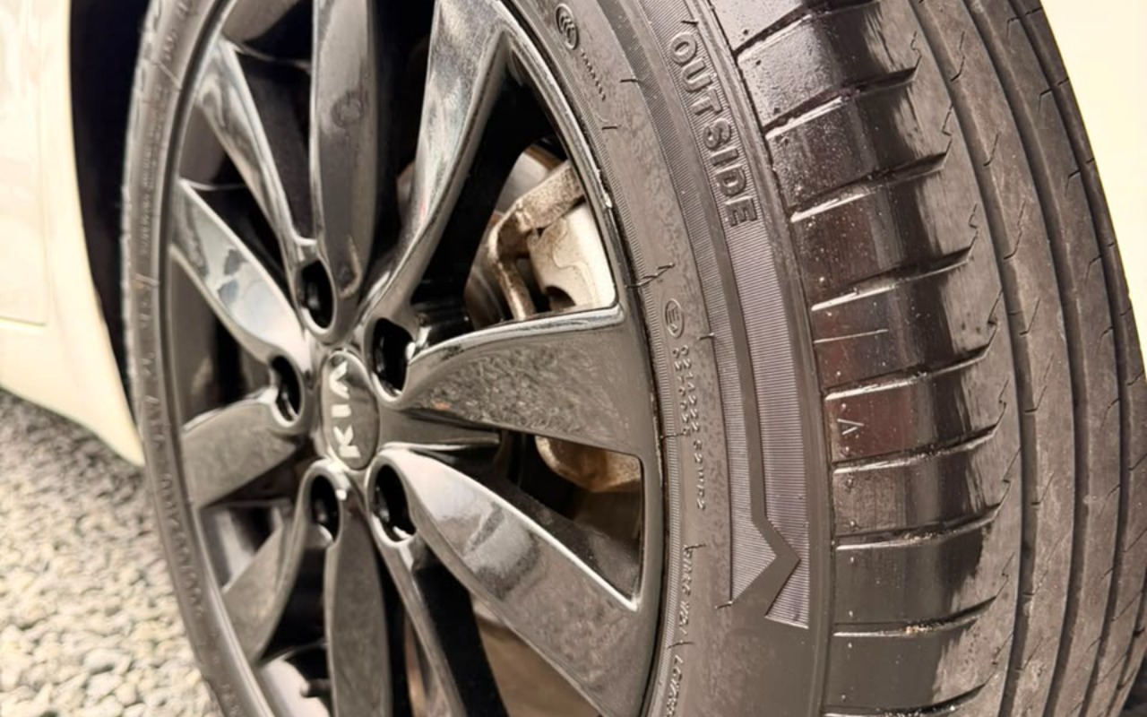 imagem-https://www.socarrao.com.br/sc-vehicle-images-prod/2873100/1785180315675-NTQ1YTMxNTUtNzM4YS00ZDk5LTk0ZmYtYTFjZTFjMDA0MzAxLmpwZWc.jpeg