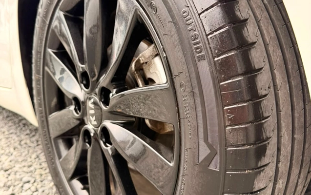 imagem-https://www.socarrao.com.br/sc-vehicle-images-prod/2873100/1785180315675-NTQ1YTMxNTUtNzM4YS00ZDk5LTk0ZmYtYTFjZTFjMDA0MzAxLmpwZWc.jpeg