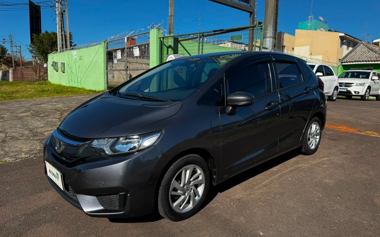 imagem-https://www.socarrao.com.br/sc-vehicle-images-prod/2873312/1785181578782-V2hhdHNBcHAgSW1hZ2UgMjAyNi0wNy0yNyBhdCAxNi4xMy4xMSAoMikuanBlZw.jpeg