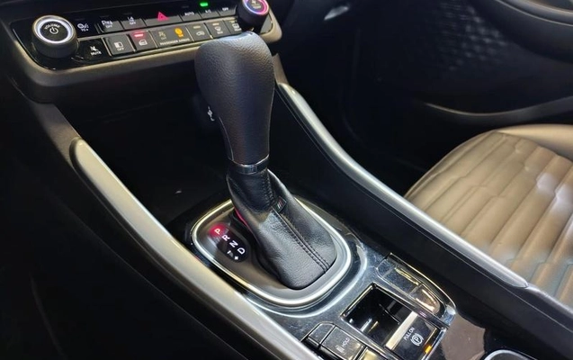 imagem-https://www.socarrao.com.br/sc-vehicle-images-prod/2873313/1789226962532-8319927_2_B_9a786b23c1.jpeg