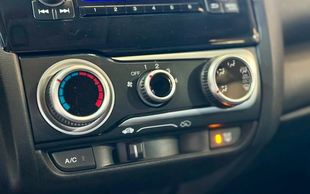 imagem-https://www.socarrao.com.br/sc-vehicle-images-prod/2873814/1785183097738-e1869383b7e64e32b40d3f50652fa6e9_1785182873647.jpg