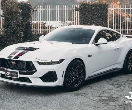 Ford Mustang GT V8 2025 Branco — foto 1 de 3