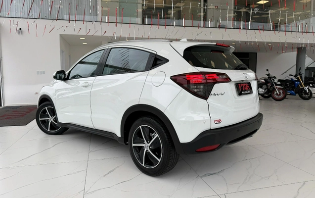 imagem-https://www.socarrao.com.br/sc-vehicle-images-prod/2874360/1789592239466-8121241027684a55b4377093fa0b71ef_1776974641367.jpg