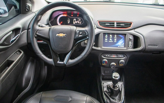 imagem-https://www.socarrao.com.br/sc-vehicle-images-prod/2874362/1785185318702-85551699e47f43bb93da3f24c868a974_1776263906840.jpg