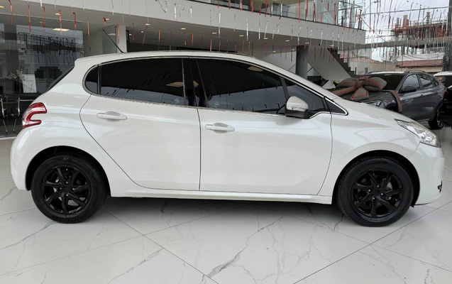 imagem-https://www.socarrao.com.br/sc-vehicle-images-prod/2874379/1787272301124-39c6bf69cf714ca18de934777f5446dd_1777731152632.jpg