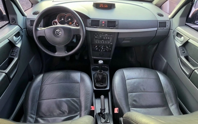 imagem-https://www.socarrao.com.br/sc-vehicle-images-prod/2874464/1789829678519-lSvRuAV4DVfQulhNxUewGMJnVEXT1Ngr.jpg