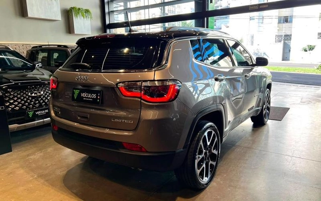 imagem-https://www.socarrao.com.br/sc-vehicle-images-prod/2874568/1788381395595-8320562_11_B_60d046bdca.jpeg
