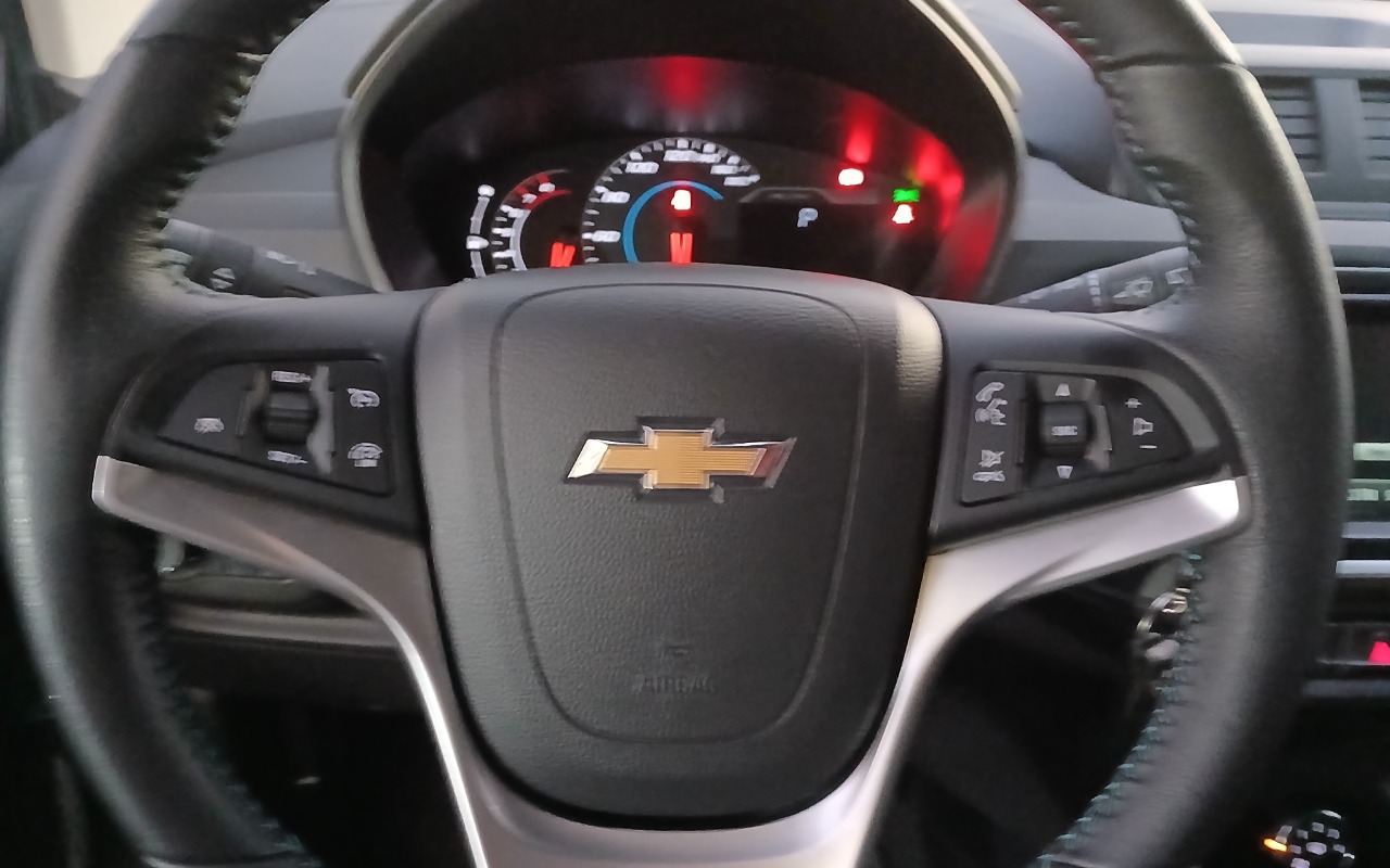 imagem-https://www.socarrao.com.br/sc-vehicle-images-prod/2874594/1785186582563-MTc4NTE4NjE4ODI4MDgwNjkyNjA2MzA4MjU2NTQ0NTYuanBn.jpg