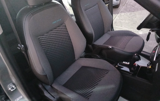 imagem-https://www.socarrao.com.br/sc-vehicle-images-prod/2874594/1785186583419-MTc4NTE4NjM0MTMyMzgxOTM1Mzc2MTk4MTQ0NzM2NDguanBn.jpg