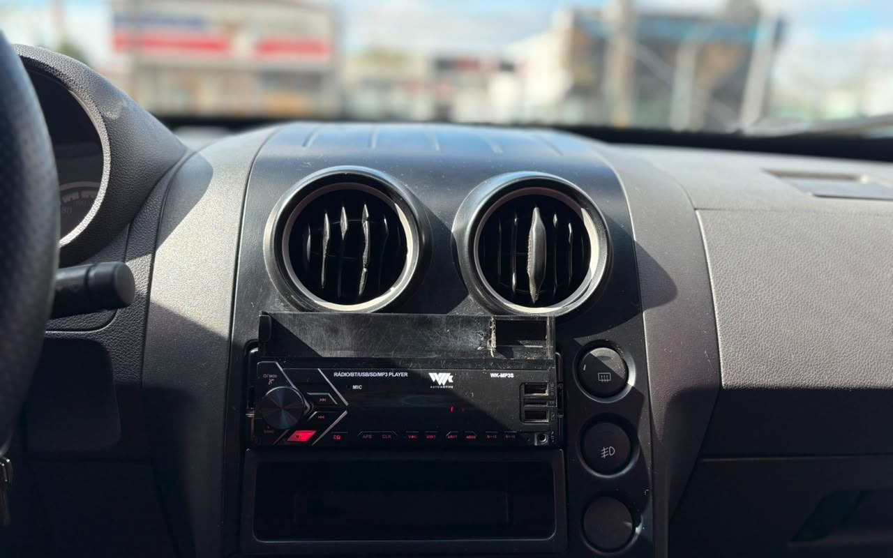 imagem-https://www.socarrao.com.br/sc-vehicle-images-prod/2874720/1785186939911-V2hhdHNBcHAgSW1hZ2UgMjAyNi0wNy0yNiBhdCAxMC4yOS4yNC5qcGVn.jpeg