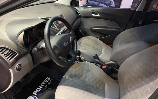 imagem-https://www.socarrao.com.br/sc-vehicle-images-prod/2875414/1787321040870-8279606_5_B_16641223a3.jpeg