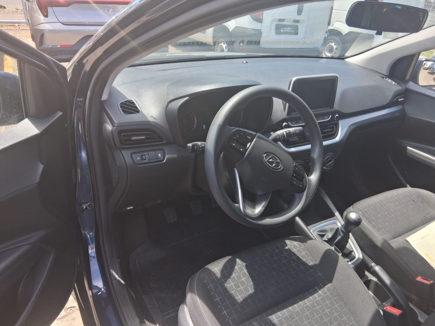 imagem-https://www.socarrao.com.br/sc-vehicle-images-prod/28762/1769988425239-7184954OR_1766535517_3_160.jpg