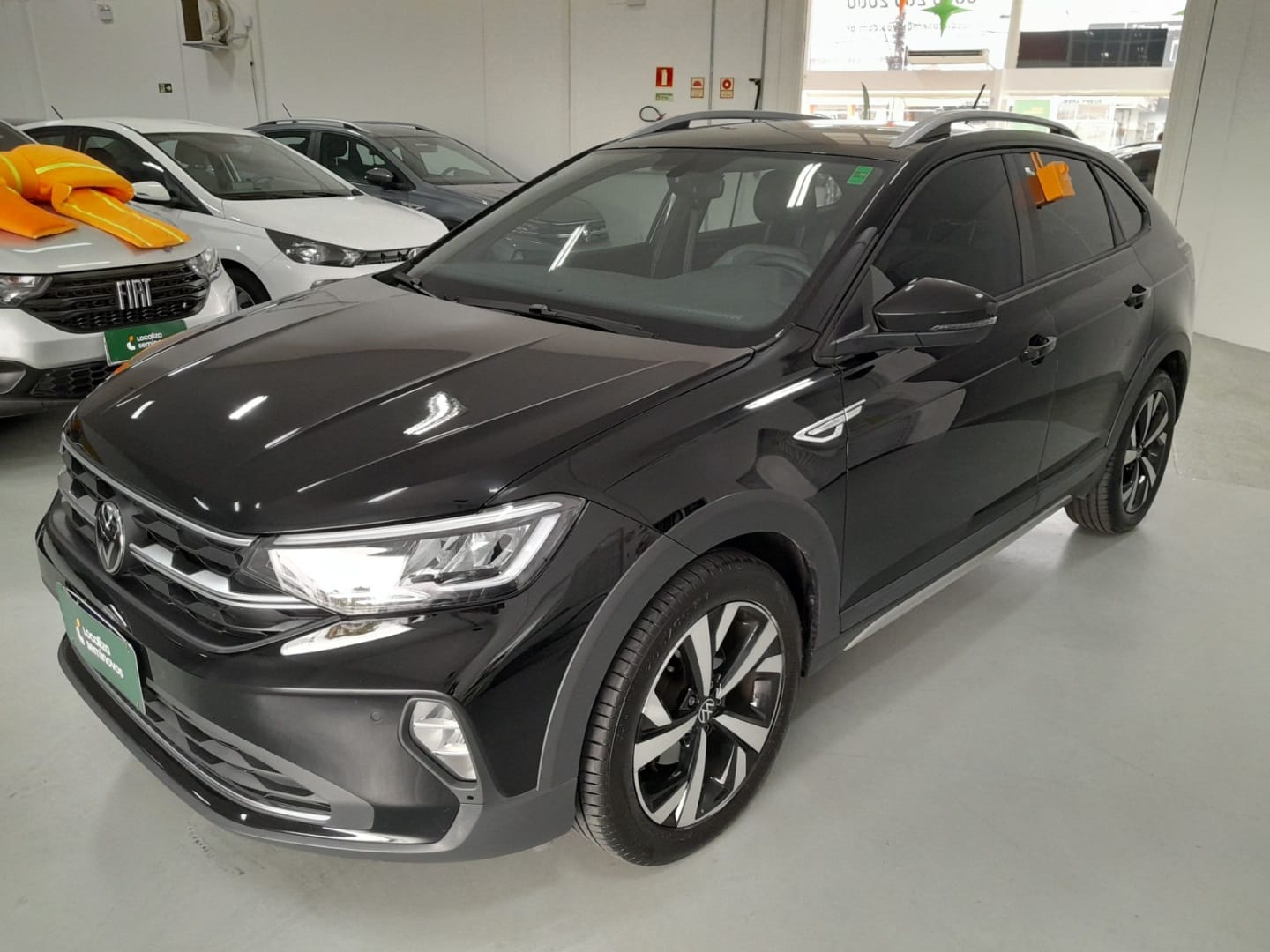 Volkswagen Nivus Highline 1.0 200 TSI Flex Aut. na cor Preto no Gravataí / RS - 28769