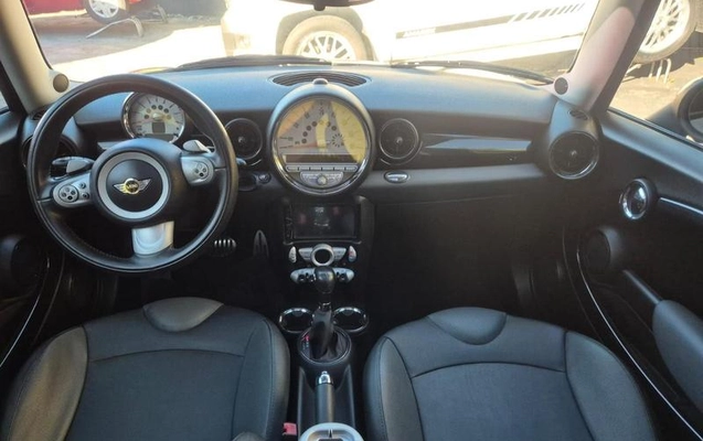 imagem-https://www.socarrao.com.br/sc-vehicle-images-prod/2887506/1787922108627-8116384_4_B_53c0118f27.jpeg