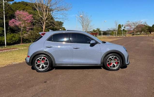 imagem-https://www.socarrao.com.br/sc-vehicle-images-prod/2888600/1785244736007-V2hhdHNBcHAgSW1hZ2UgMjAyNi0wNy0yNyBhdCAxNi4xNi40NSAoMikuanBlZw.jpeg