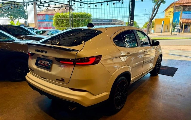 imagem-https://www.socarrao.com.br/sc-vehicle-images-prod/2888809/1788351498978-8321611_7_B_bddfded2ca.jpeg