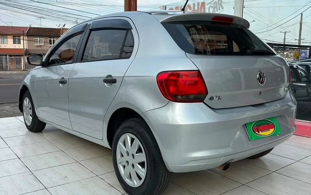 imagem-https://www.socarrao.com.br/sc-vehicle-images-prod/2889147/1785848833269-ZjYwOGJhYmUtODJiMi00NTUzLTgyNTAtYjVkMzBhMzZjN2E3LmpwZw.jpg