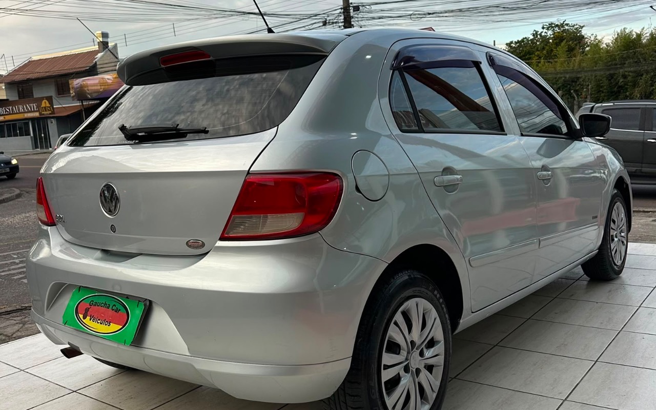 imagem-https://www.socarrao.com.br/sc-vehicle-images-prod/2889193/1785944138213-ZjYxZmExMjUtMTliMC00MDRkLTlhMDItNGM2NzI4NmVhYjcwLmpwZWc.jpeg