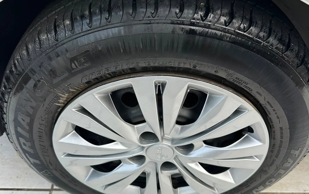 imagem-https://www.socarrao.com.br/sc-vehicle-images-prod/2889193/1785944138557-YzI2MzFlNjAtZDA5My00ODYxLTlkNWEtNjQwMjFiZTZmNjFiLmpwZWc.jpeg