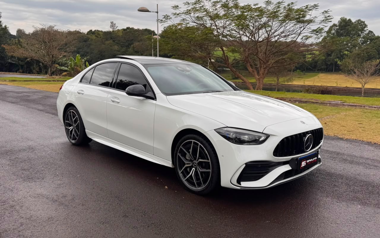 Mercedes-Benz C-300 2023 Branco — foto 1 de 3