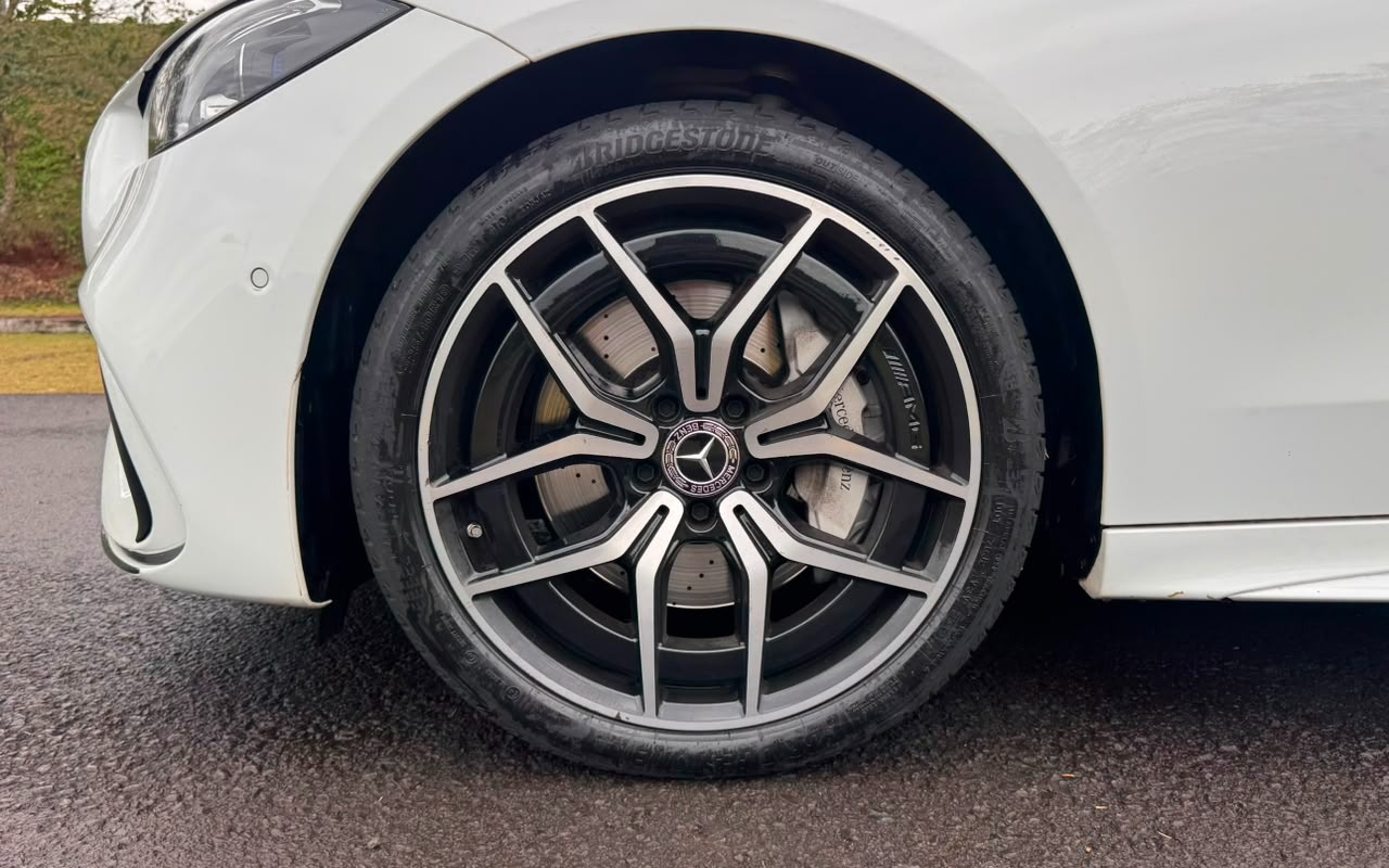imagem-https://www.socarrao.com.br/sc-vehicle-images-prod/2889471/1785247585223-V2hhdHNBcHAgSW1hZ2UgMjAyNi0wNy0yNCBhdCAxMS4yOS41OCAoMSkuanBlZw.jpeg