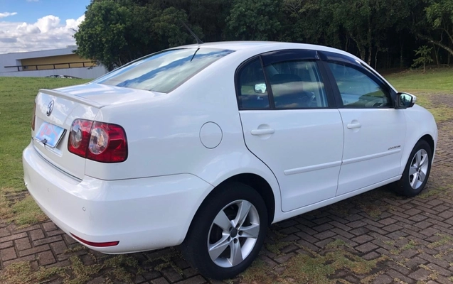 imagem-https://www.socarrao.com.br/sc-vehicle-images-prod/2889612/1785249329410-PMmllrorUvhlPMTOpMmIGLDyvsIFyk5a.jpg