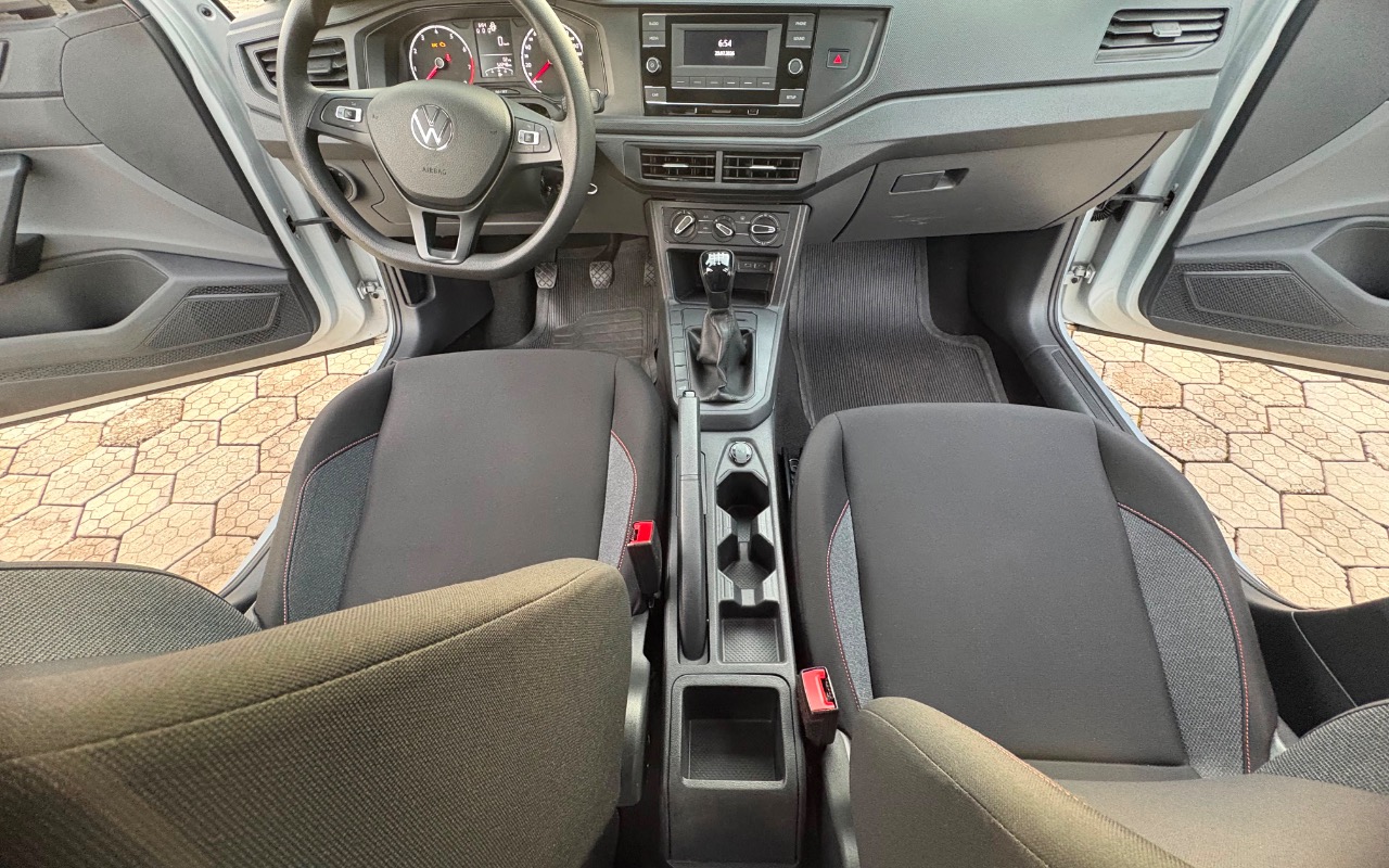 imagem-https://www.socarrao.com.br/sc-vehicle-images-prod/2889643/1785249903442-MjE1YzQyMjEtZmI1Zi00MDliLWIxOTYtYWIyNTgxYmQxMTQ2LmpwZWc.jpeg