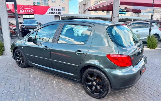 imagem-https://www.socarrao.com.br/sc-vehicle-images-prod/2889723/1786040427172-8321494_12_B_add1b9ae64.jpeg