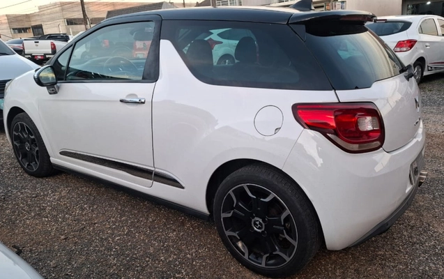 imagem-https://www.socarrao.com.br/sc-vehicle-images-prod/2889823/1785251001465-NmY5NzQxYTktMWU3Yi00YjllLTg0ZmItNzU2ZjAzN2Y5MDkxLmpmaWY.jfif