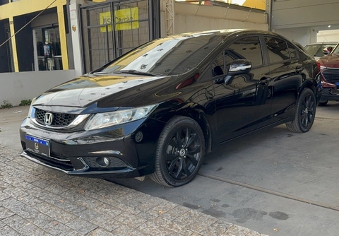 Honda Civic 2016 Preto — foto 1 de 3