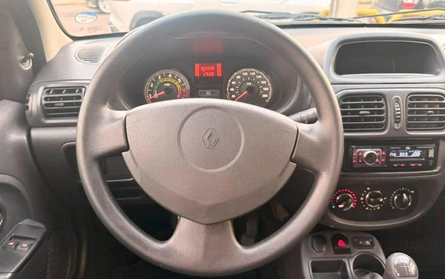 imagem-https://www.socarrao.com.br/sc-vehicle-images-prod/2890154/1785964436922-8320813_14_B_d7a5511a2f.jpeg